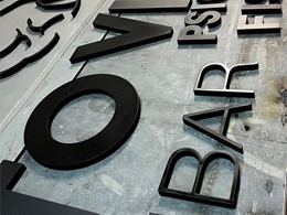 Corte de letras en cnc y pintadas en color corporativo