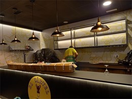 mueble-botellero-copero-en-hierro-iluminacion-led_img195382PICt3m0