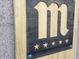RÓTULO EN HIERRO CORTEN 