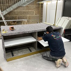 Fabricación de mobiliario y montando en obra