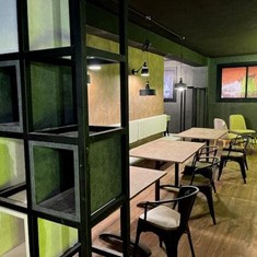 Fabricación de mueble en tubo cuadrado de hierro pintado negro