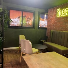 Mueble en hierro a medida,  fabricación de neón y rotulación de cristales 