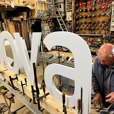 Prueba de encaje de letras fabricadas en corte cnc