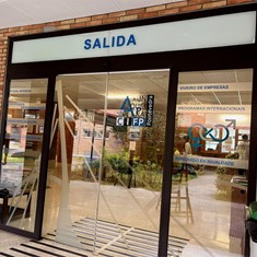 Rotulación de cristales según diseño