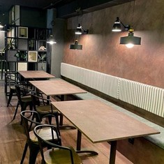 Sillones fabricados y tapizados según proyecto,  suministro de mobiliario