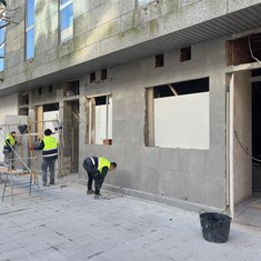 Trabajos de albañilería en fachada
