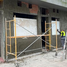 Trabajos de albañilería en fachada